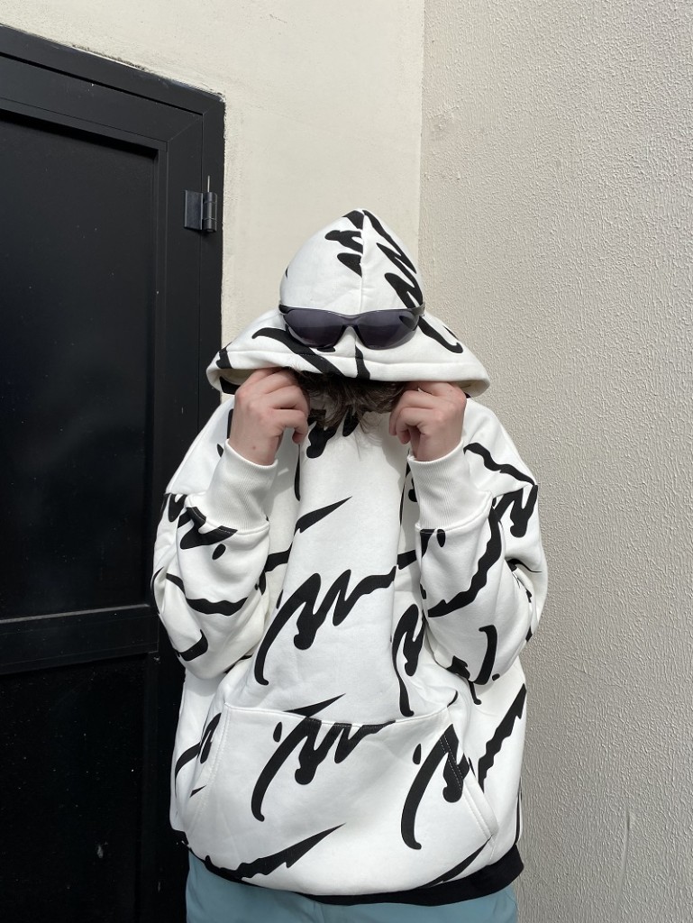 Baskılı Beyaz Oversize Hoodie Sweatshirt Baskılı Beyaz Oversize Hoodie Sweatshirt