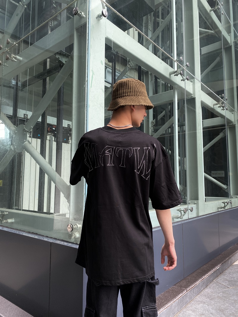 Chapter Four Kadife Baskılı Siyah Oversize Tshirt Chapter Four Kadife Baskılı Siyah Oversize Tshirt