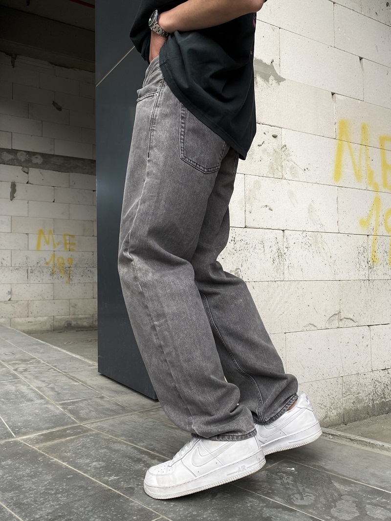 Dif Dokulu Gri Loose Fit Jean Dif Dokulu Gri Loose Fit Jean
