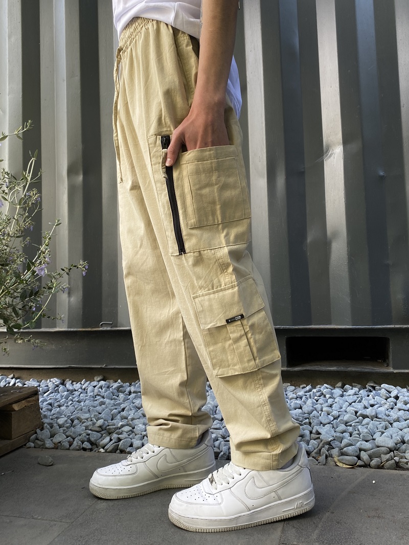 Fermuar Detaylı Krem Oversize Pantolon Fermuar Detaylı Krem Oversize Pantolon